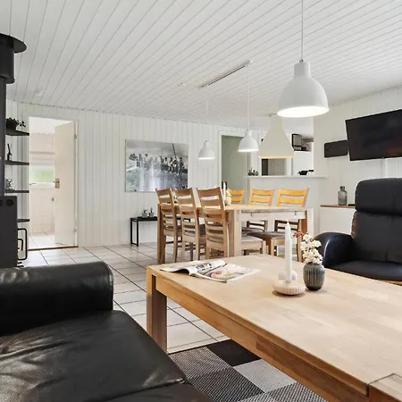 Holiday home Cozy In With Sauna *